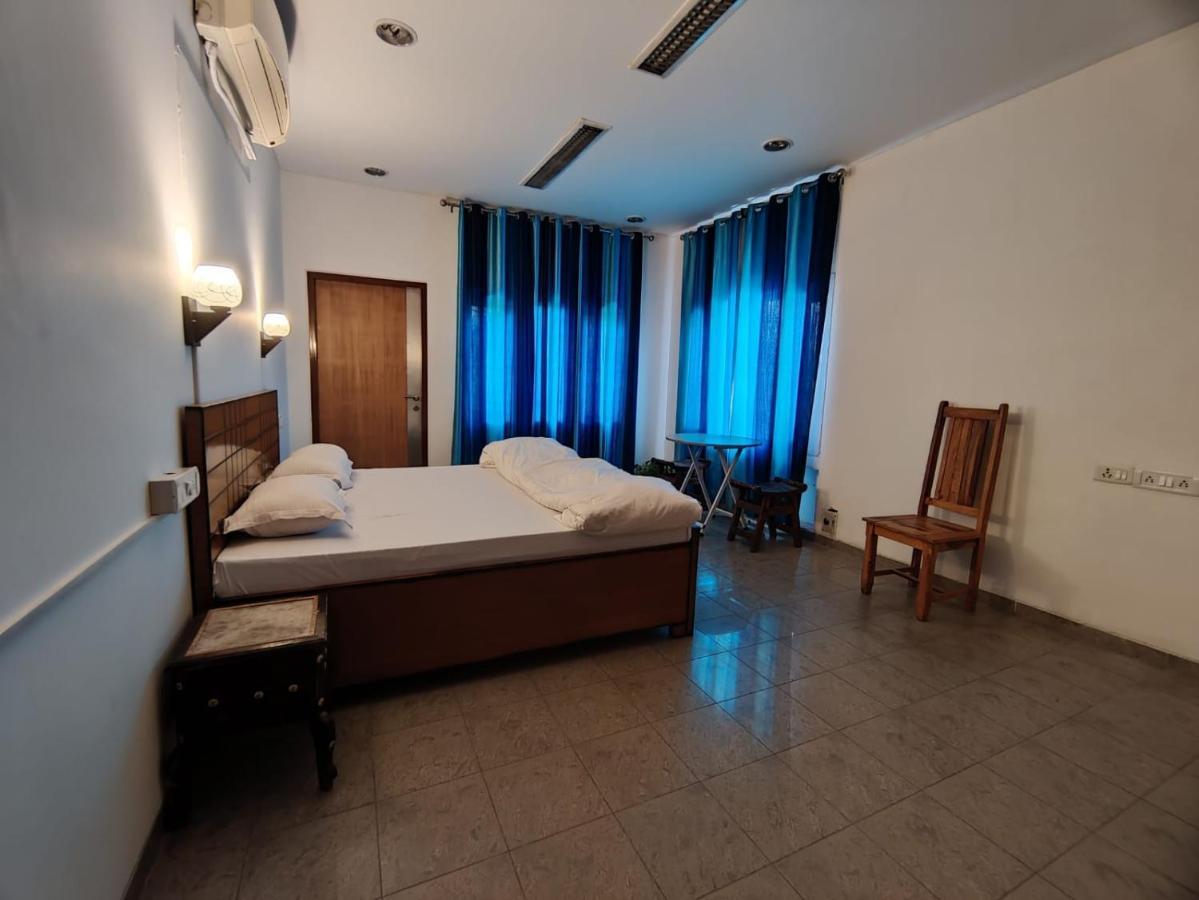 Albergue A Sleepy Fox Nueva Delhi Exterior foto